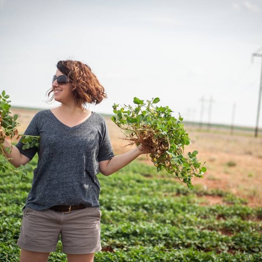 Hi Poshers! I'm Nasreen.